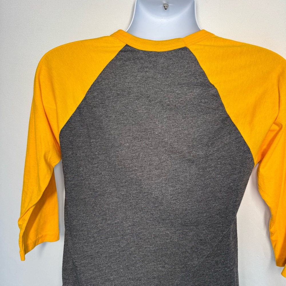 ❤️3/$30 Pittsburgh Hockey Raglan Tee - Yellow & Charcoal - Picture 4 of 7